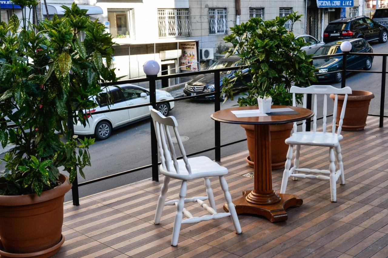 Piccolo Hotel Vake Тбилиси Экстерьер фото